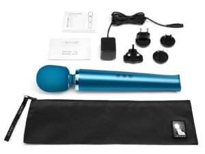 COTR Inc. Le Wand Rechargeable Vibrating Massager Pacific Blue - Intense Pleasure with 10 Speeds and 20